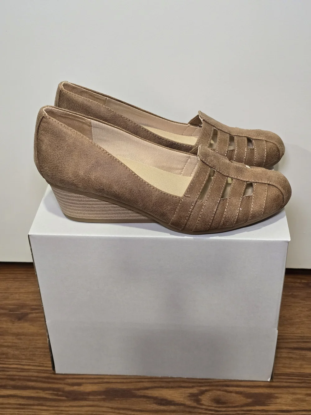 Dr. Scholl's Women's Brown Suede Woven Slip-On Flats